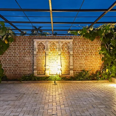 Ivy Villa-2